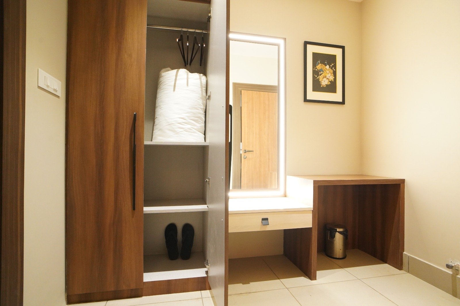 Classic Room Workspace