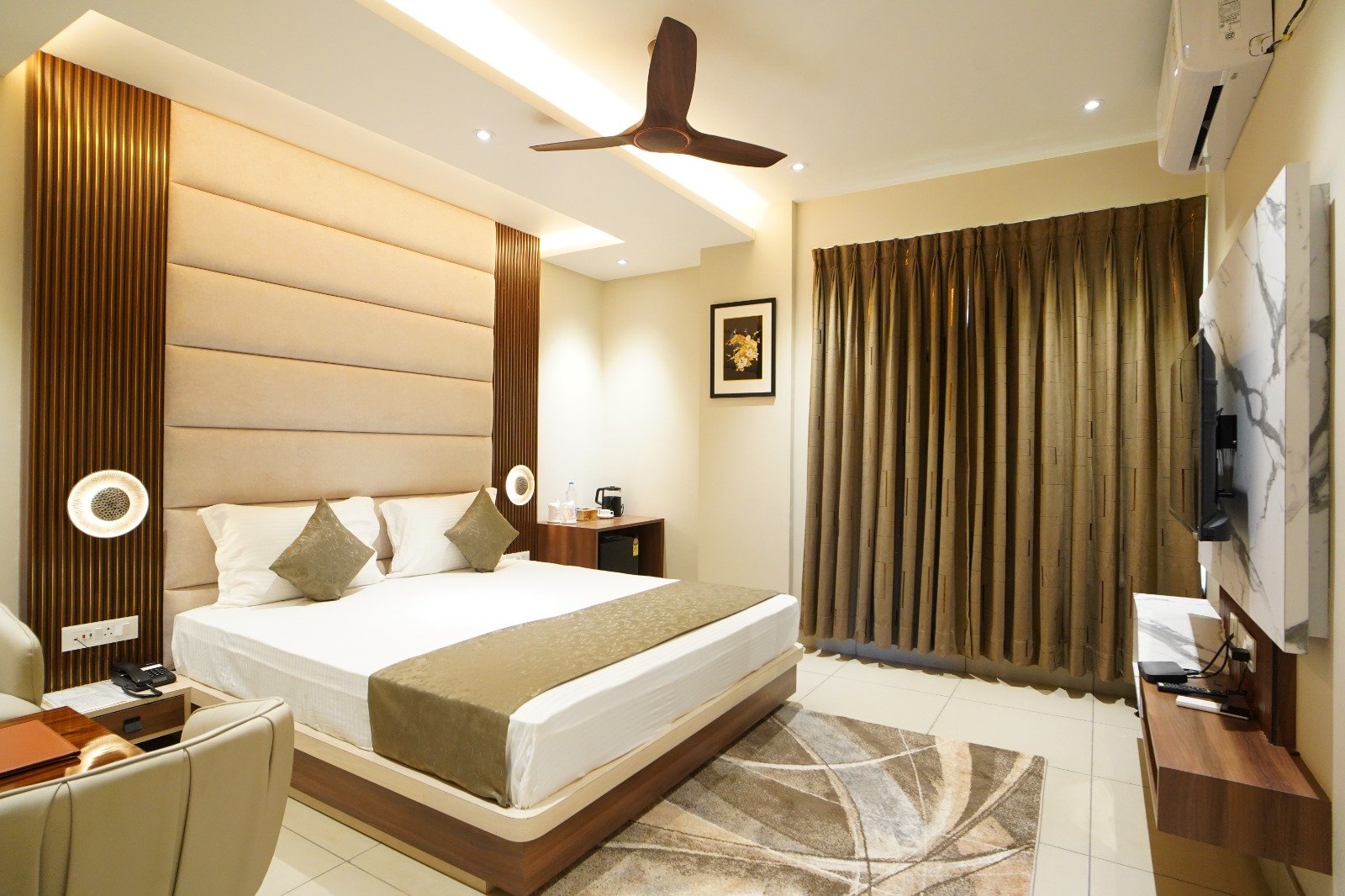 Suite Room Workspace